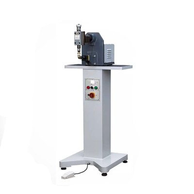 YT309 Shoe upper making hammering machine